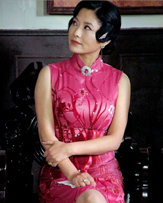 余娅 1962年生 业余滑稽演员