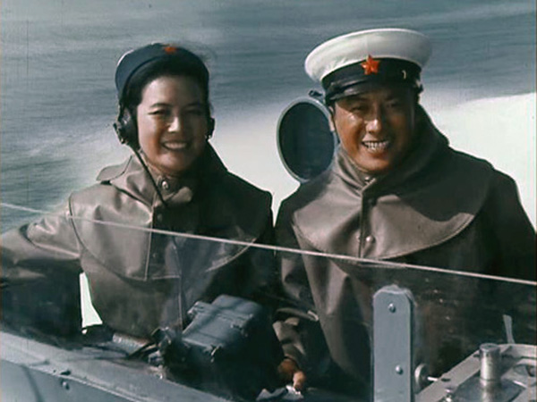 为啥中国拍不出壮志凌云,勇闯夺命岛,拯救大兵莱恩这样的片子?