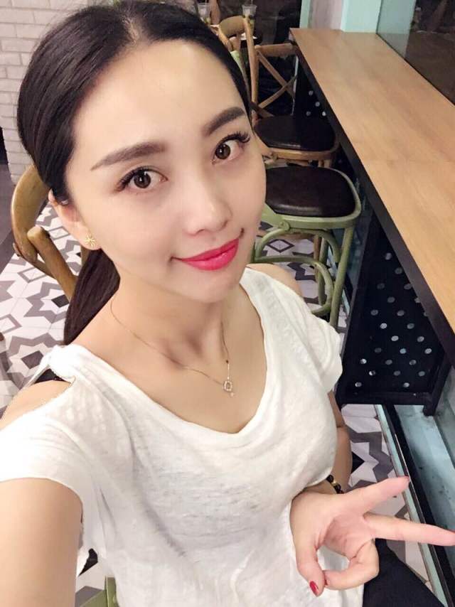 美丽少妇