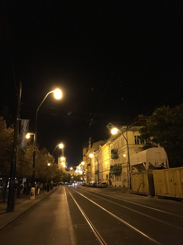 深夜的布拉格街道,静谧安详