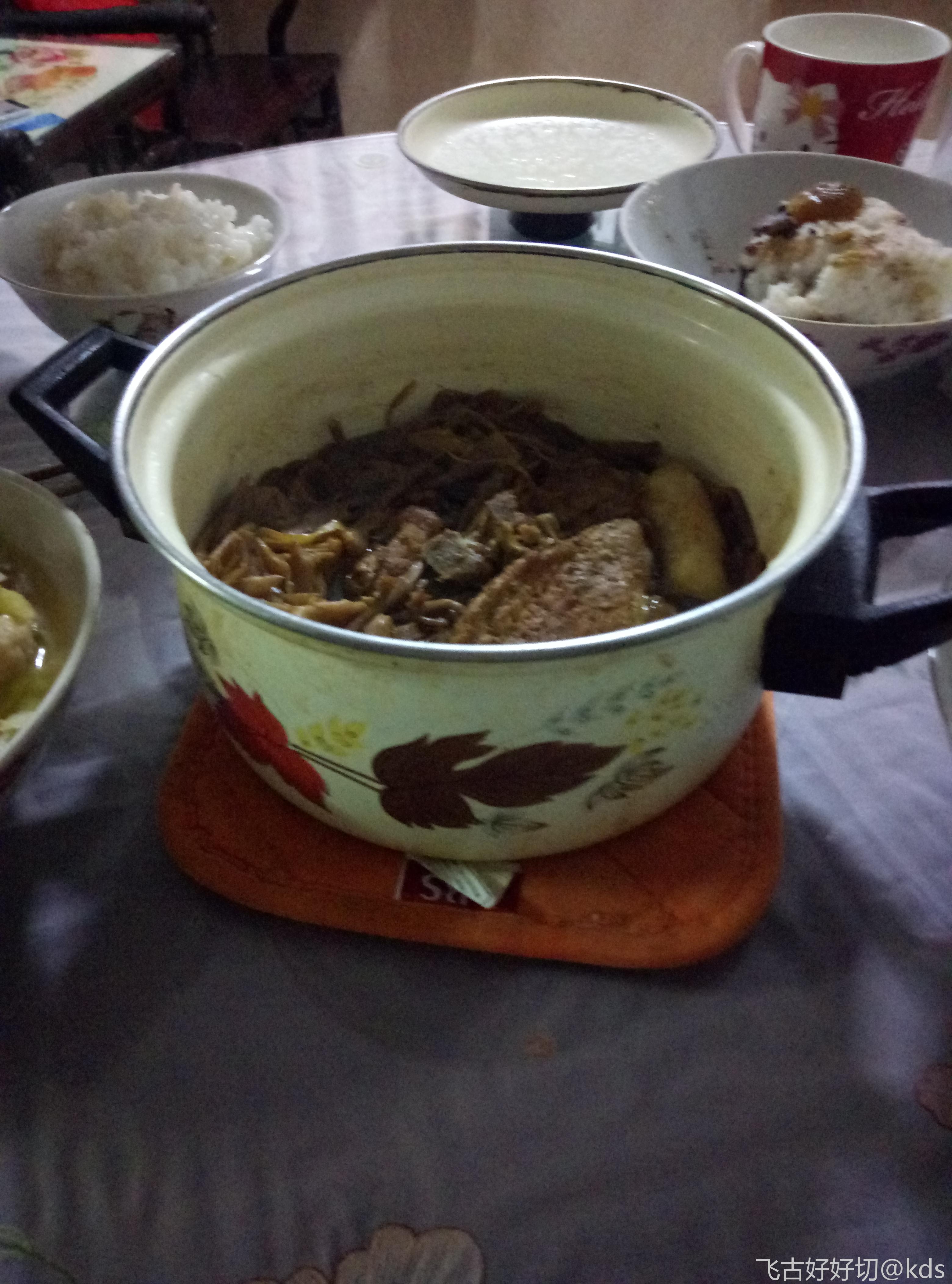 金金菜排骨!
