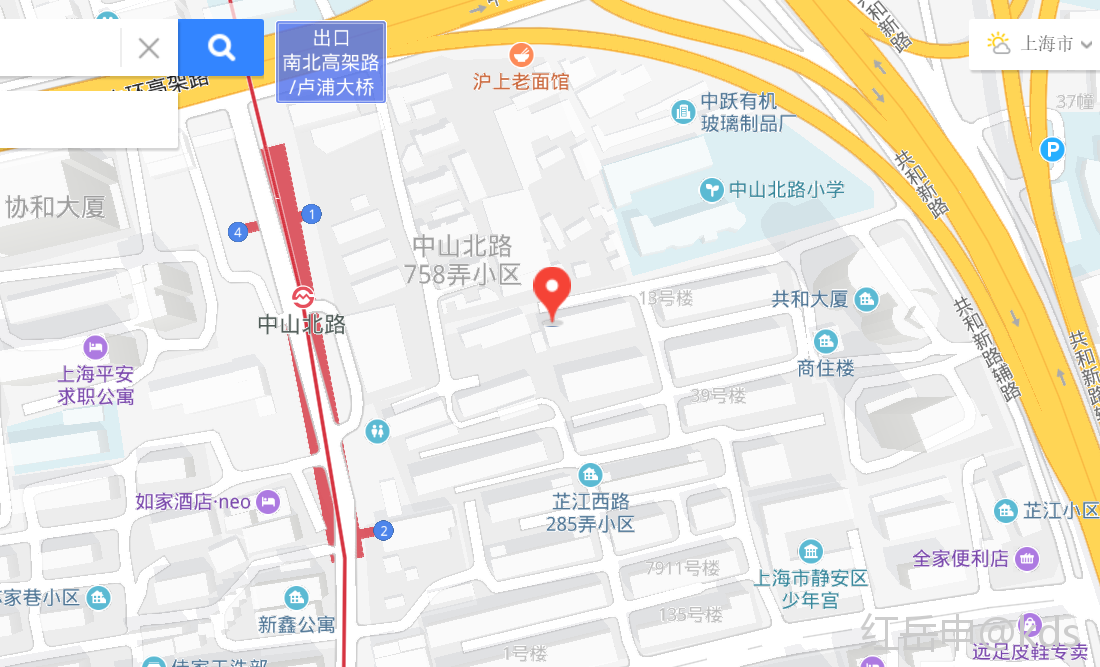 共和新路970弄,紧邻芷江西路285弄小区北面,房龄好像六几年的