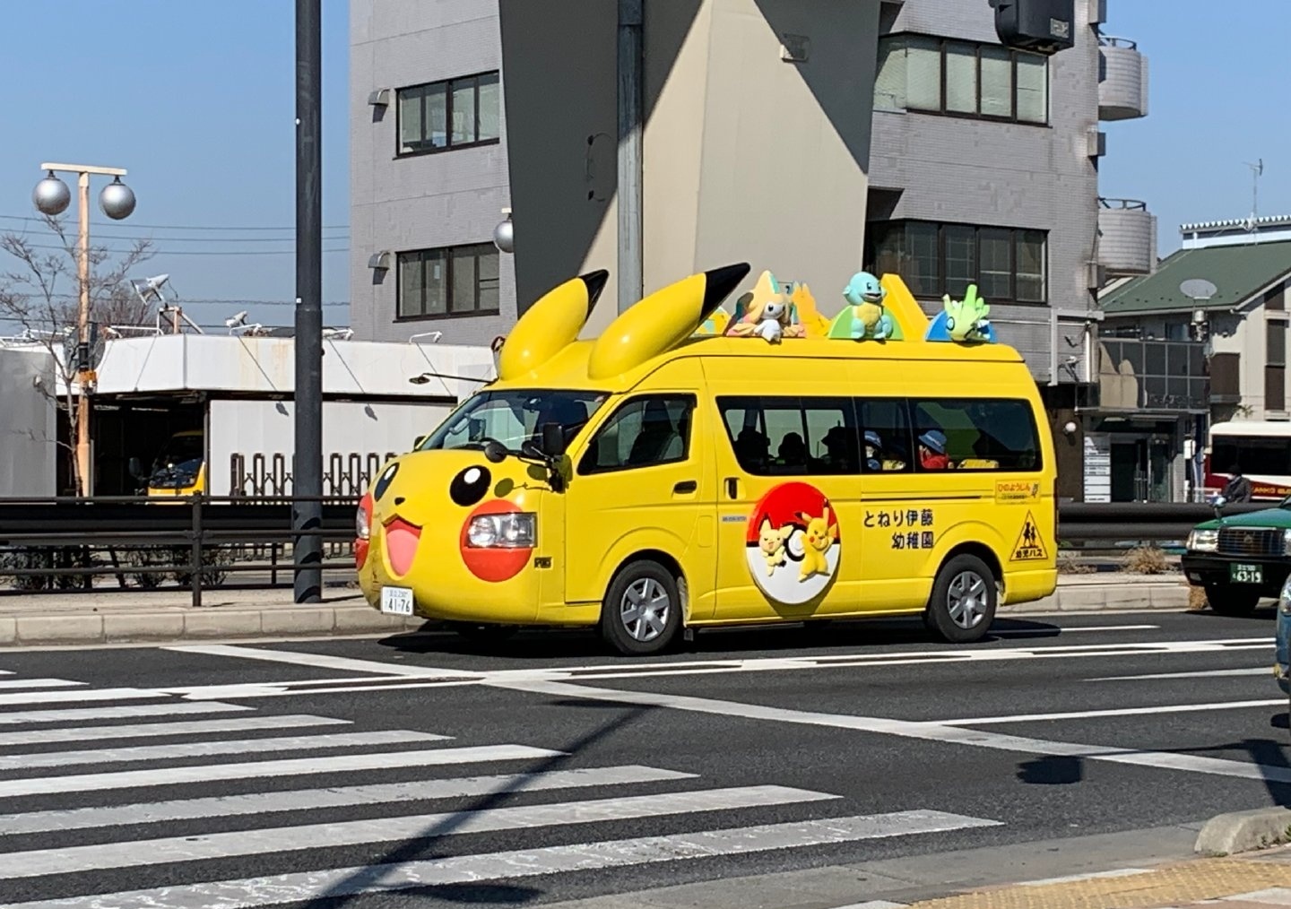 日本幼儿园校车