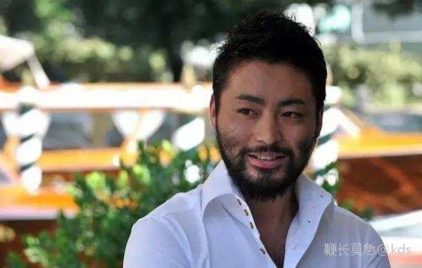 山田孝之的胡子什么水
