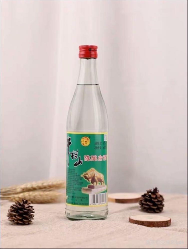 婚宴上白酒 用牛栏山可以伐?