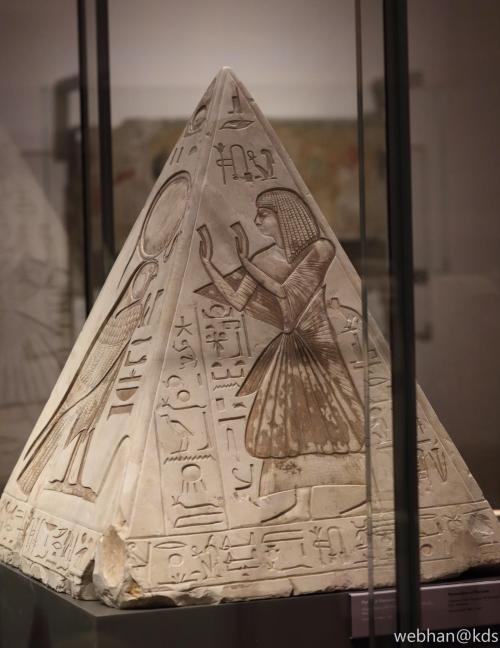 意大利都灵埃及考古博物馆藏.