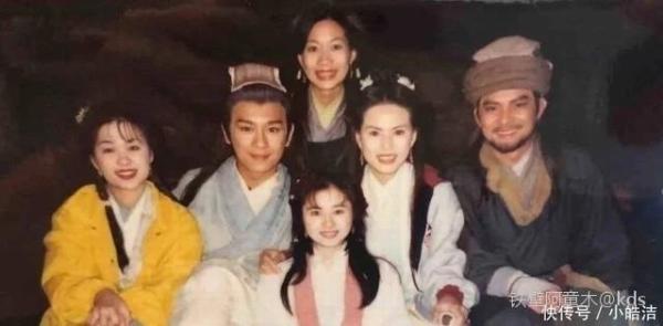 珍贵剧照:97版《天龙八部》未公开合影,那时的李若彤,颜值无敌-宽带山