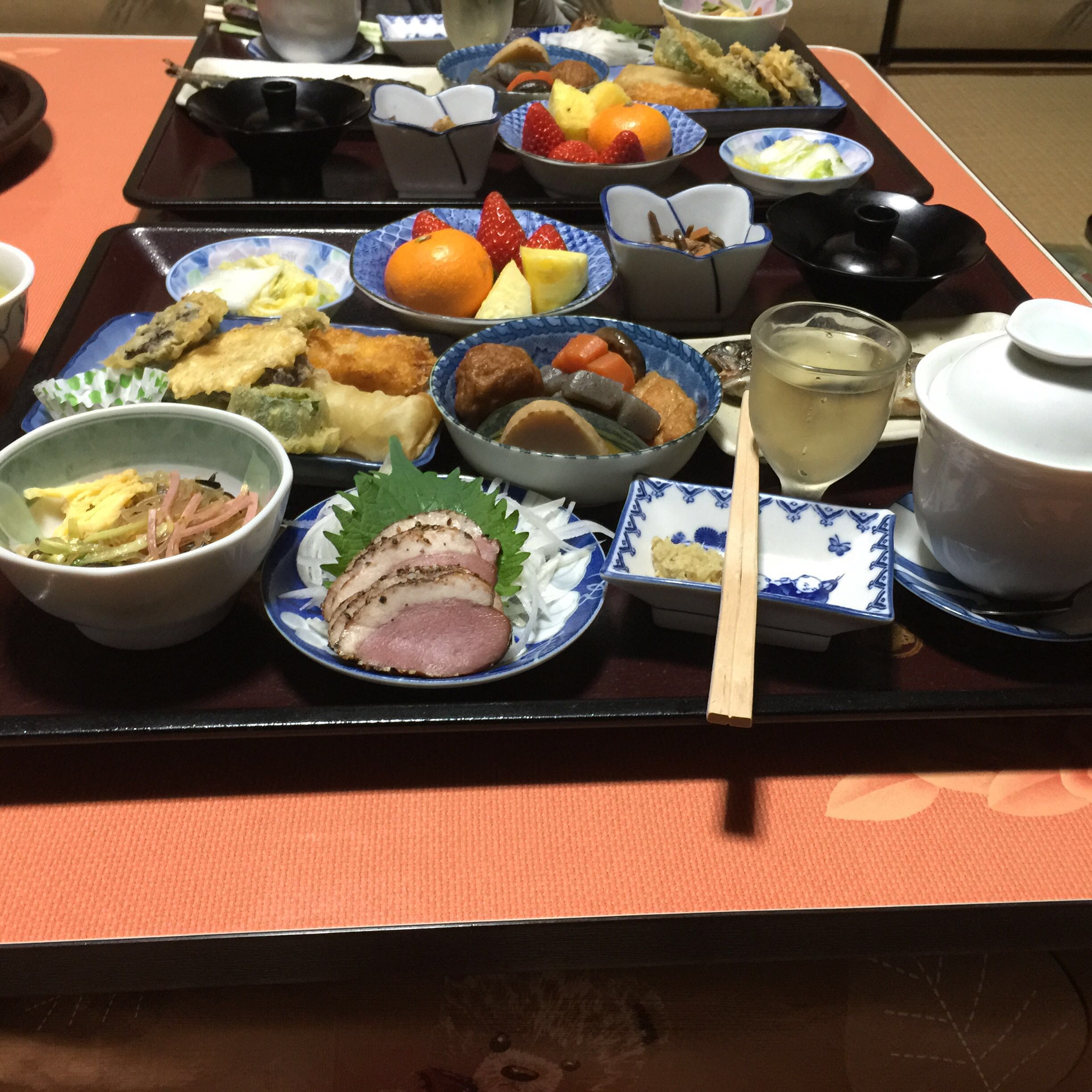 谁说吃日料来的,蓝总,我们和他们比比