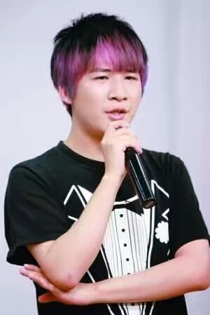 主题:总觉得papi酱的眼神很犀利