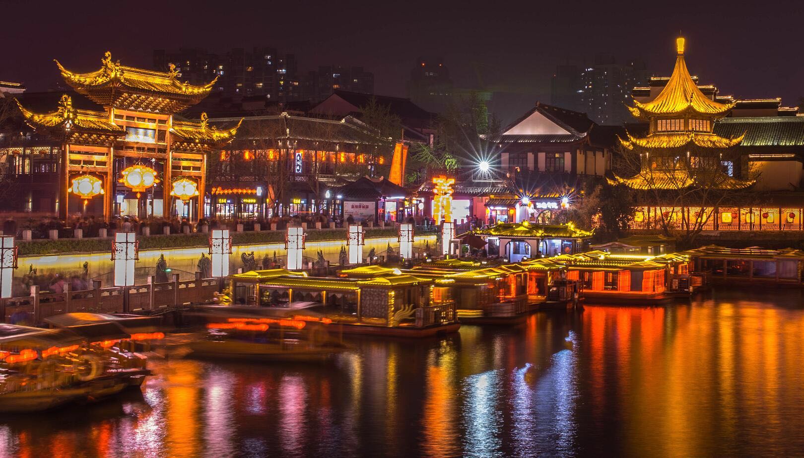 跑南京拍了些夫子庙夜景,有几张油菜花路上随手拍拍-==kds官方iphone