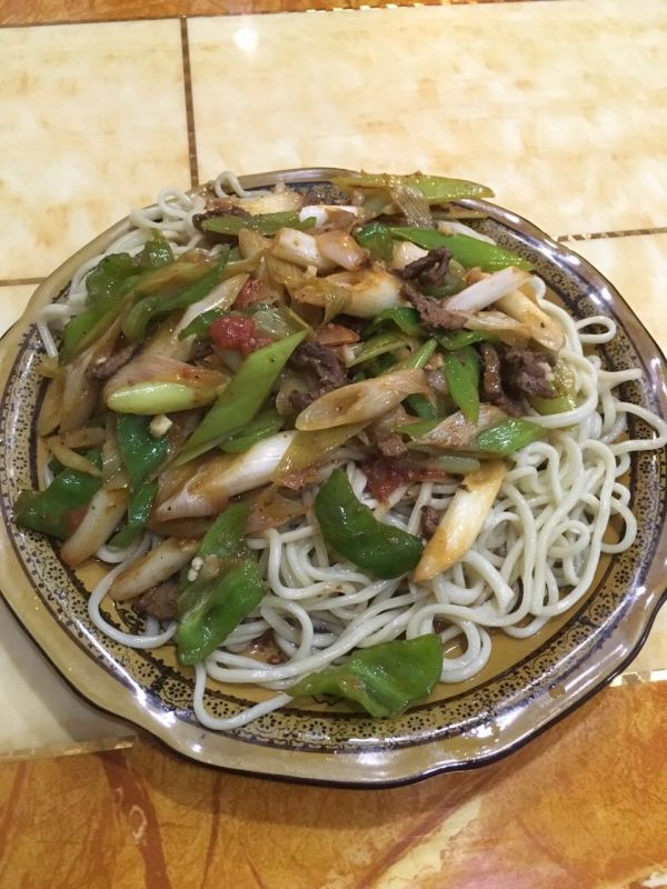葱爆牛肉盖浇面