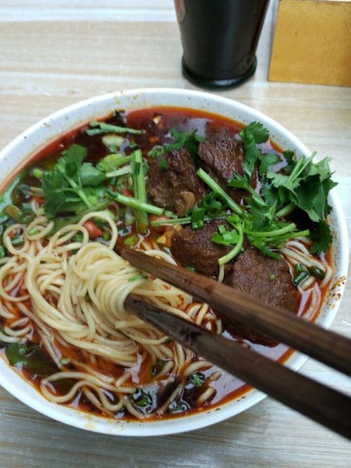 红烧狗肉面_kds宽带山