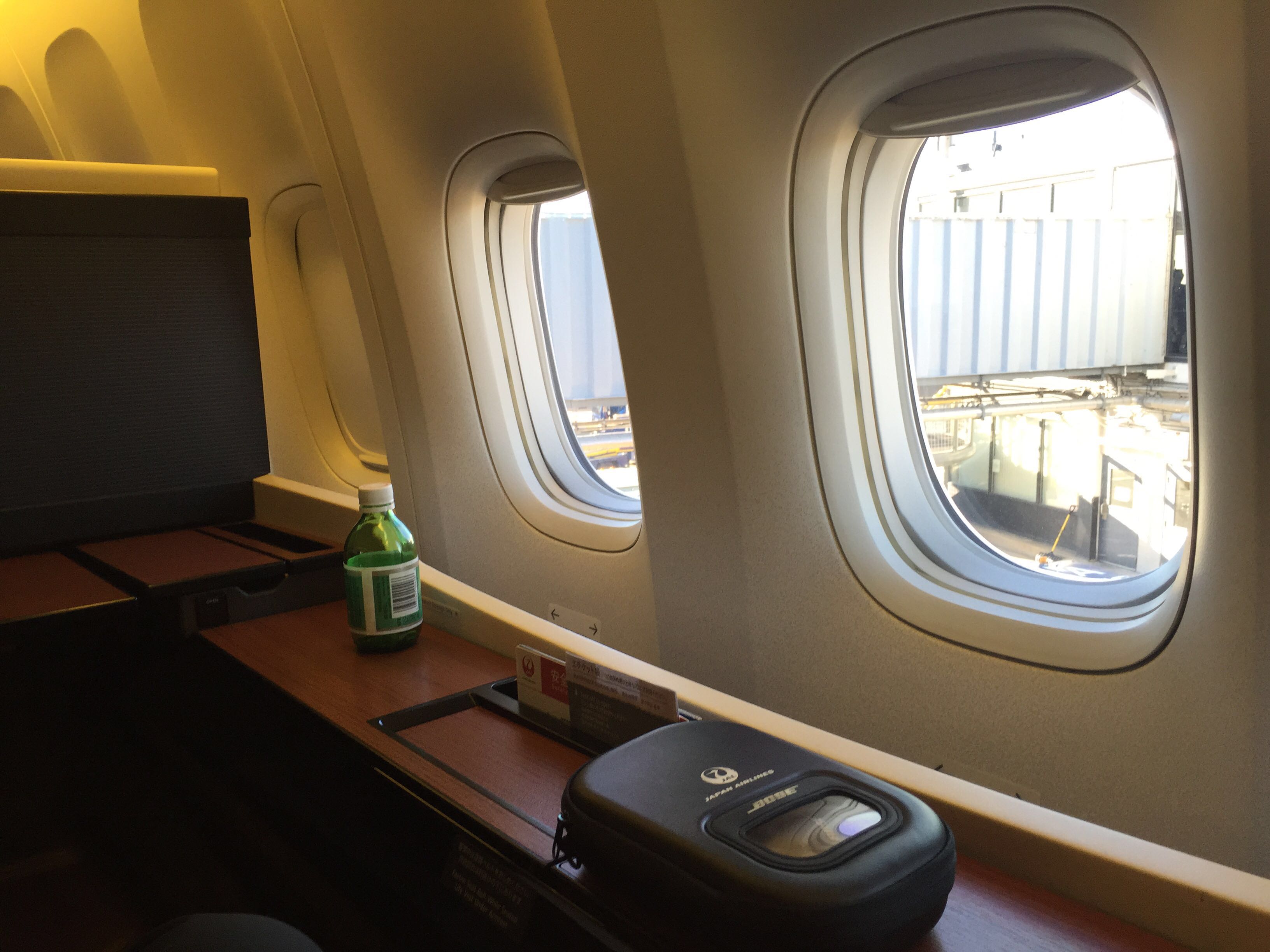 谁坐过长途的国际航班?座位拥挤吗