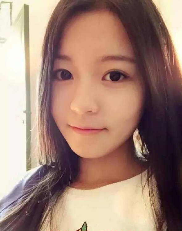 13,杨上又,1997出生,来自江苏宿迁,上戏16级表演,邻家女孩的感觉,竟然