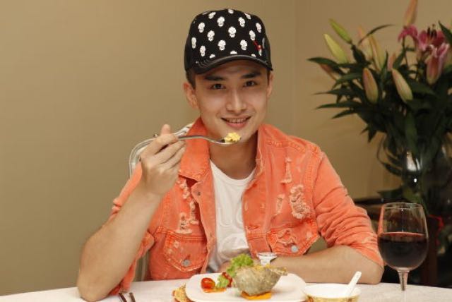 娘娘腔的男生大家喜欢吗?