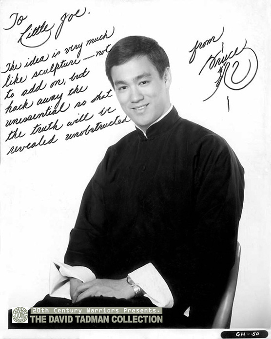 这两个人颜值谁高?不看气质,不看内涵