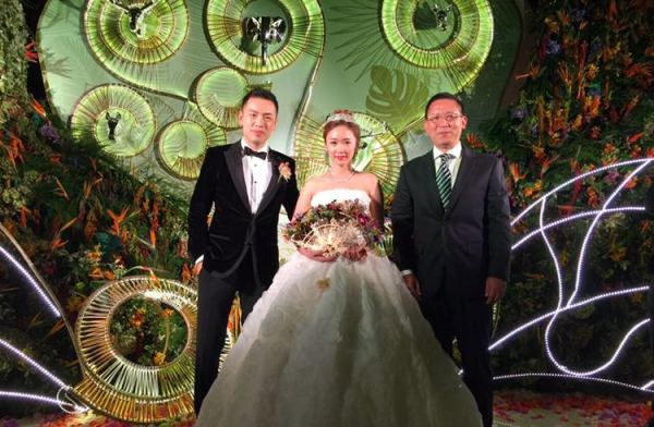 朋友圈里看到晒参加刘益谦女儿的婚礼