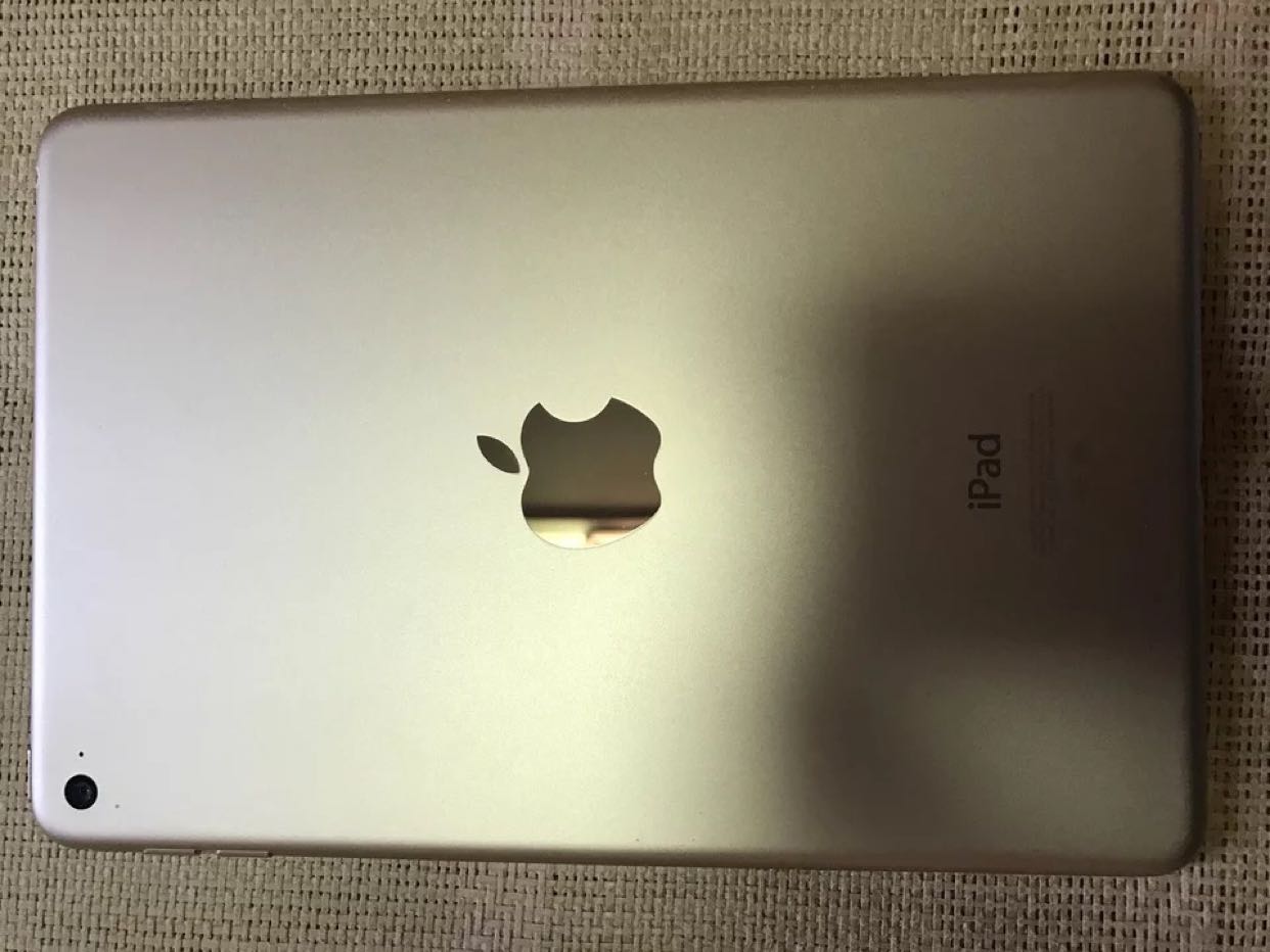 主题:[iphone]出ipad mini4一台