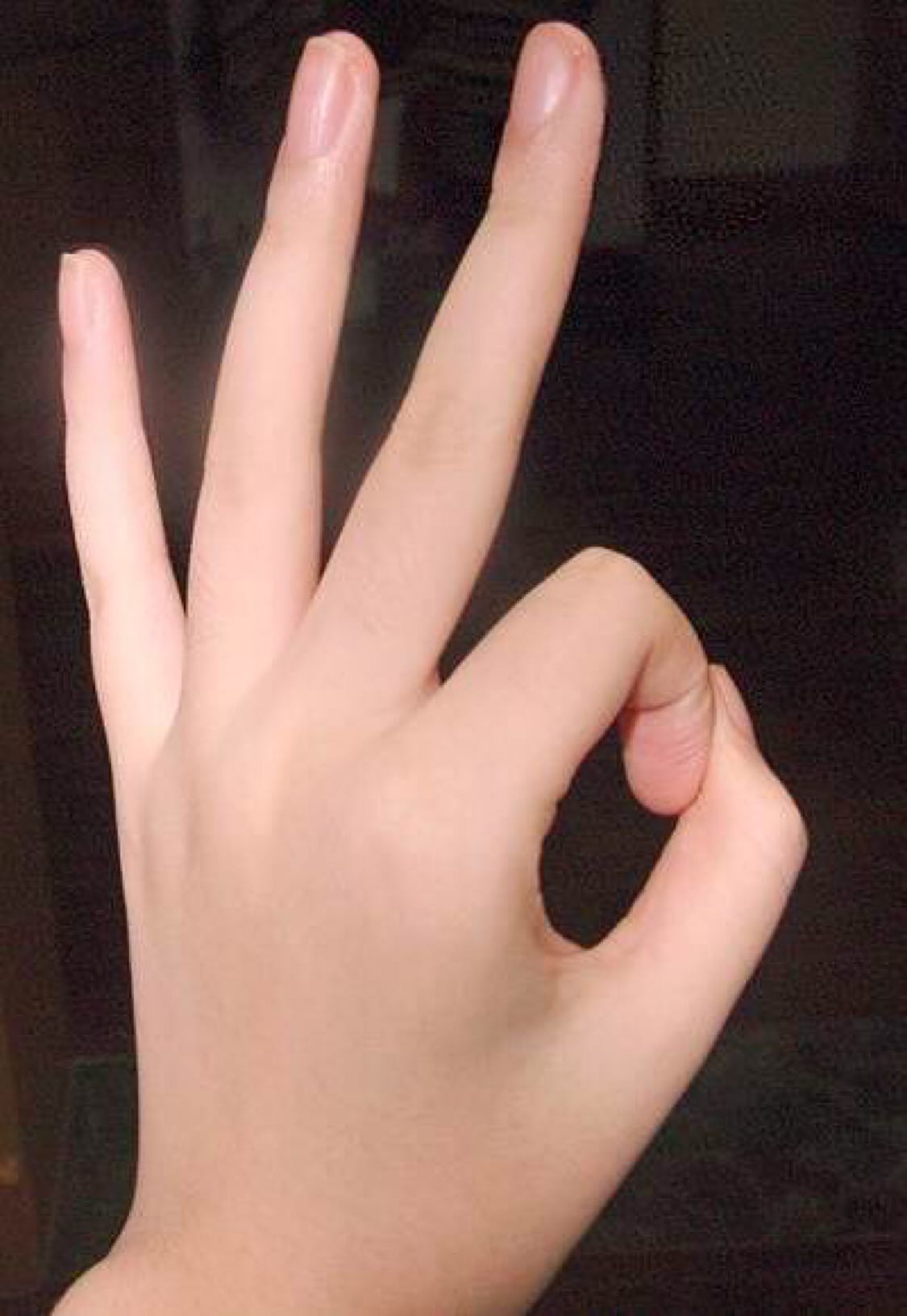 还是从前的库拉皮卡的手指好看 生的是骨肉均匀纤细柔软舒适-==kds