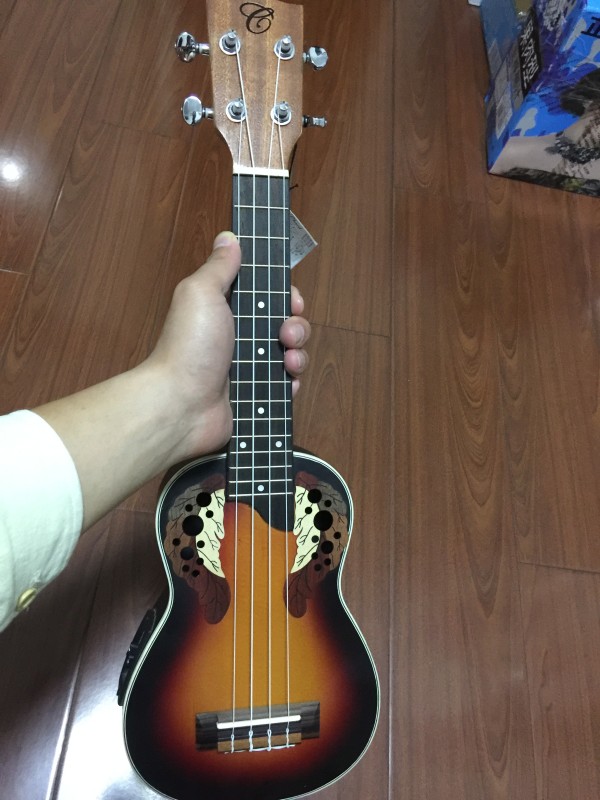 chord韩国电子夏威夷小吉他 电箱尤克里里ukulele