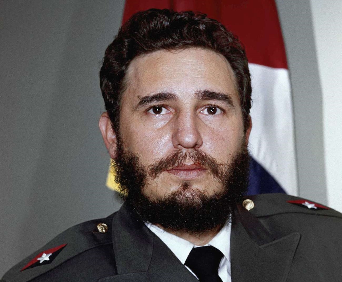 古巴强人卡斯楚过世 享寿90岁