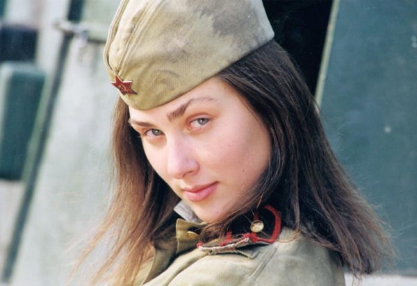 日苏大对抗---经典电影《紫日》里的"八月风暴"攻势