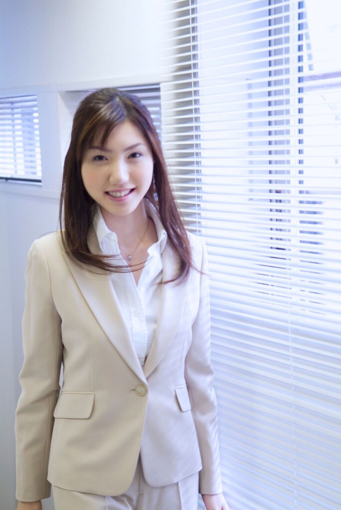 单位里女同事偷拍我