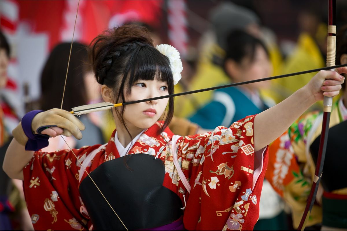 日本成人式射箭比试"通矢"