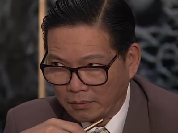 丁蟹讲故事为啥说自己是条双节棍,暗喻什么呢?