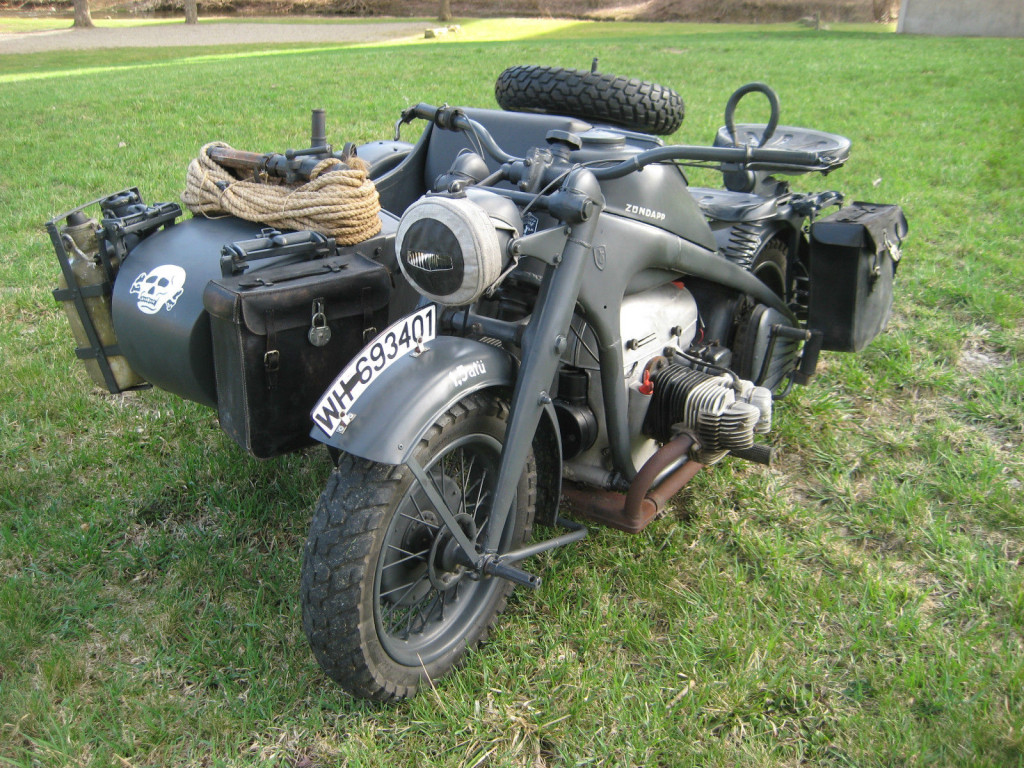 德国军队使用zundapp的ks750三轮摩托车
