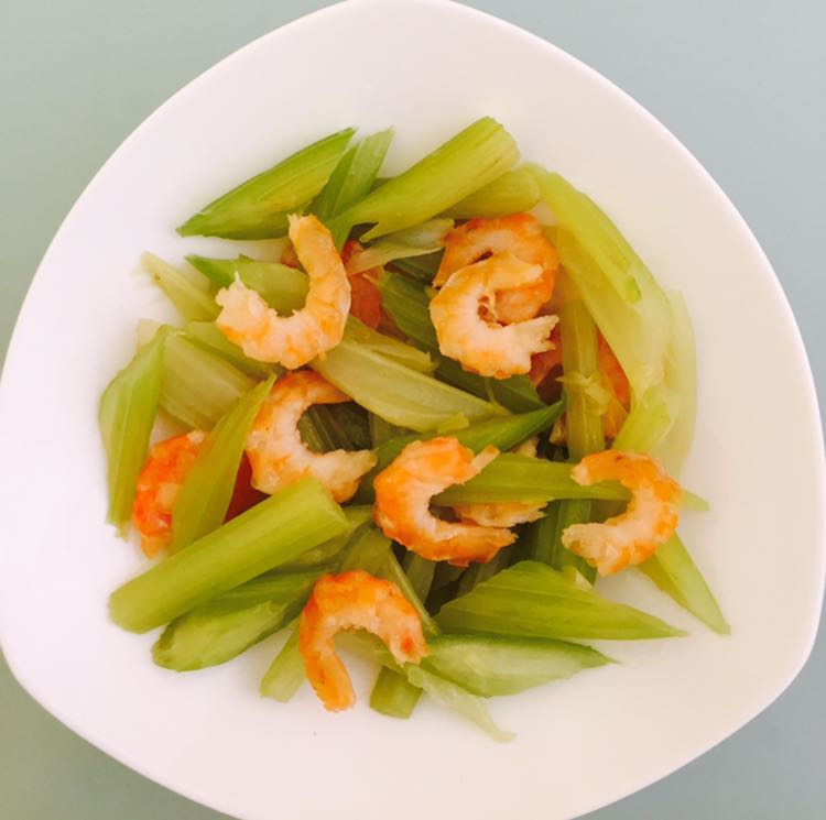 西芹炒虾干