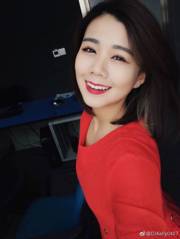 fm98.1主持人美不美