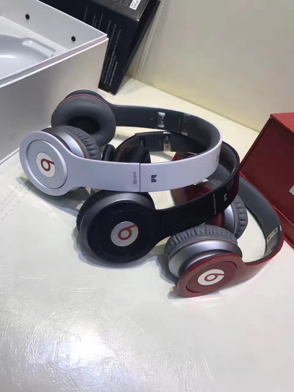 魔音耳机solo hd 正品 保真 撤柜机9-95新,部分带有发票 行货