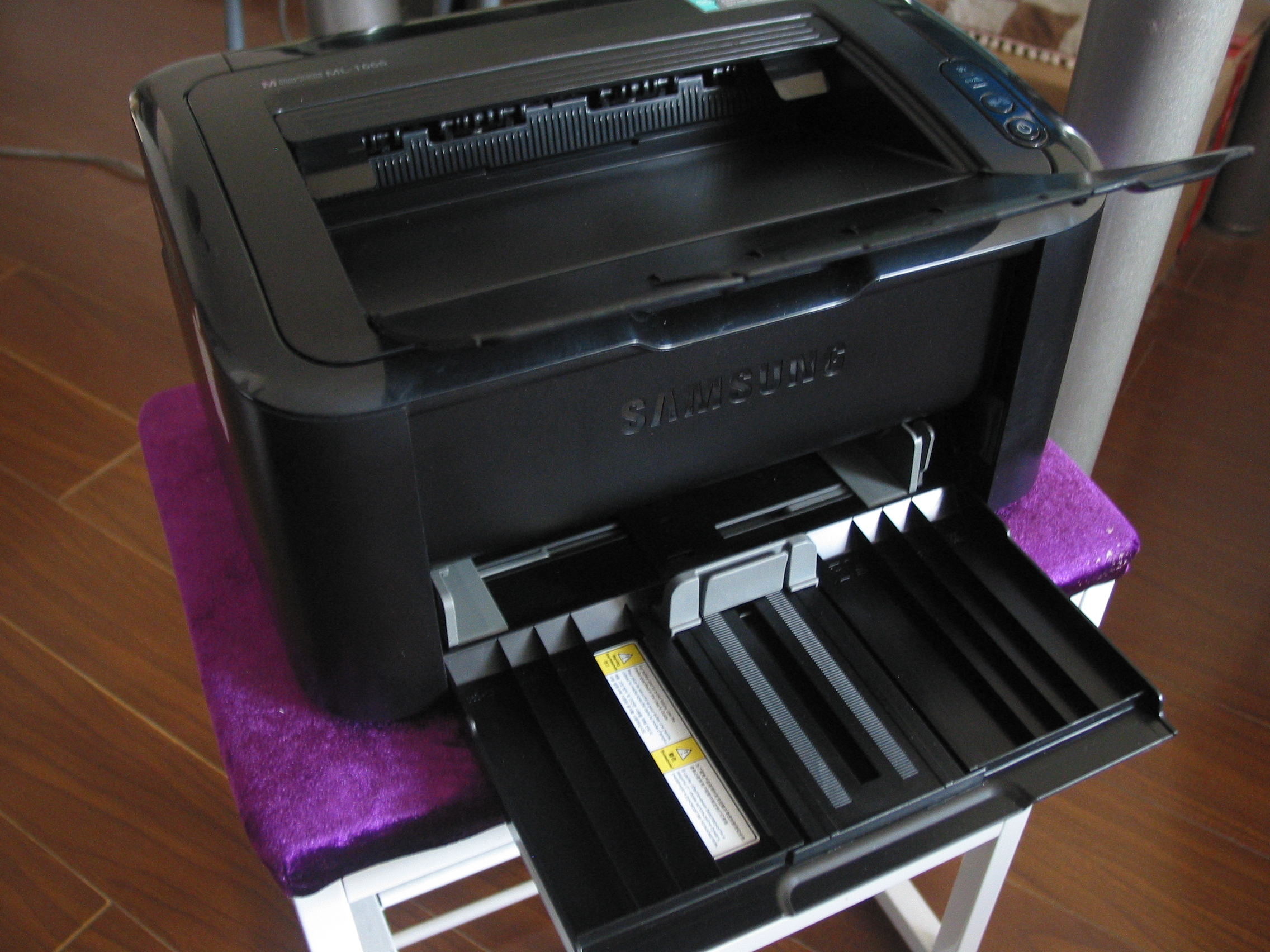 三星ml1666激光打印机带一个未开封硒鼓258元