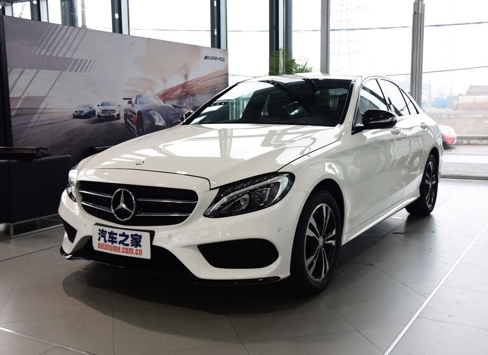 奔驰 c200  标轴   新款9at的 指导价31.