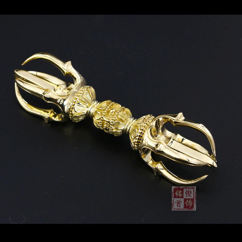 这是前段时间,我帮一家三口定做的吊坠,发出来晒晒