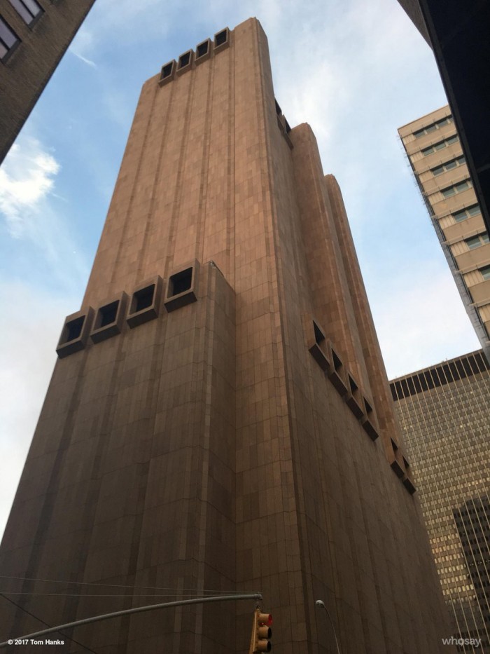 纽约市中心隐形三防军事基地曝光了,冲击波直接无视.