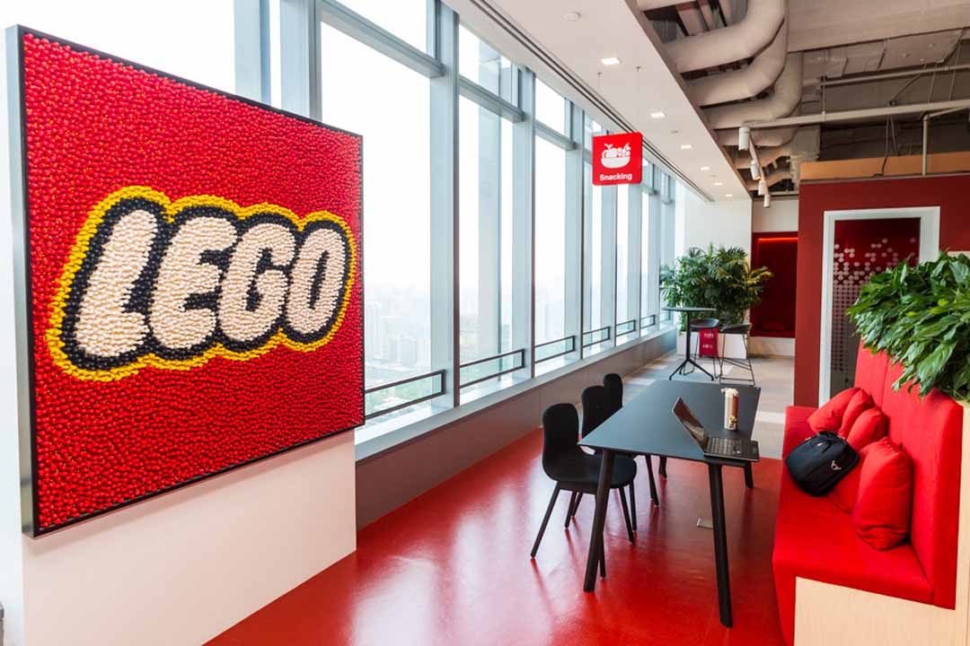 去了乐高上海总部,随手拍些现场办公室照片