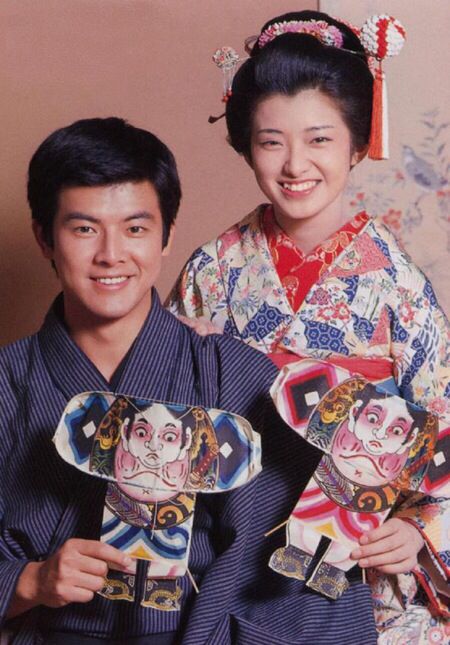 差不多是中国人最早认识的日本明星夫妻 有句刚句 单纯追求婚姻美满的