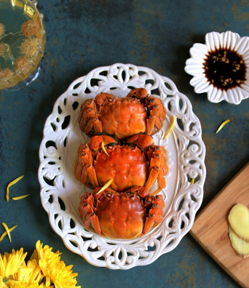 螃蟹正肥时。热爱美食的你怎能不在这个时节品