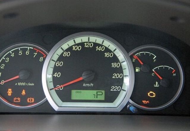 现在朋友圈晒车里中控温度的都是变相炫富