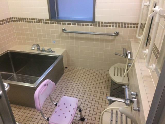 小孩生好,发下日本生小孩体验