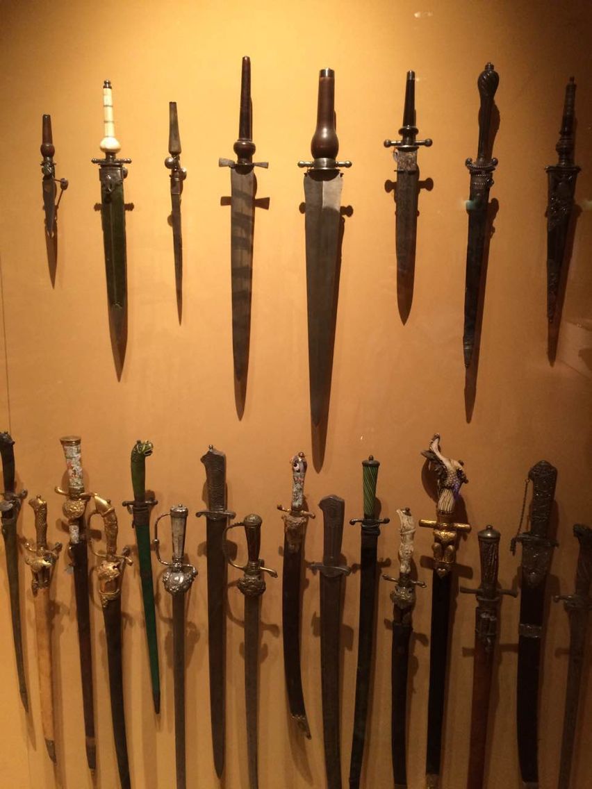 龙泉剑在世界冷兵器之林中属于什么地位