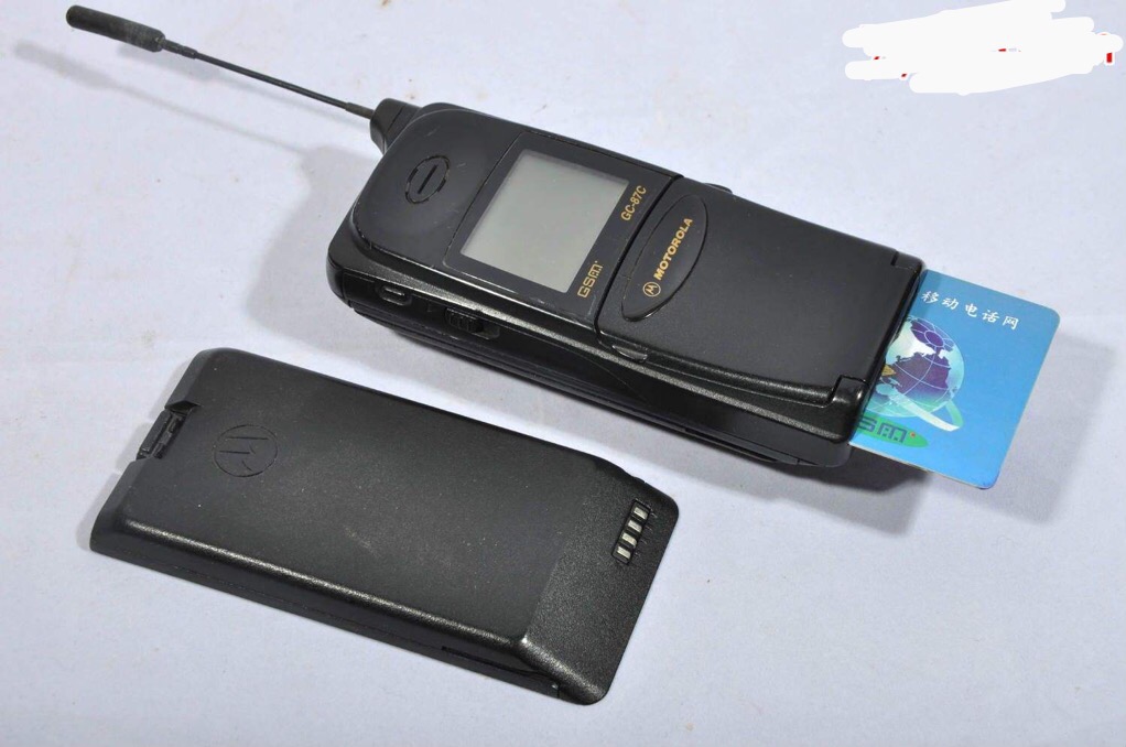 朋友圈刷十年前手机,tf最早都用的什么手机?还记得吗?