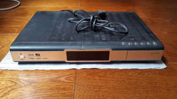 东方有线给我返修一台又大又旧的机顶盒,这算有问题吗?