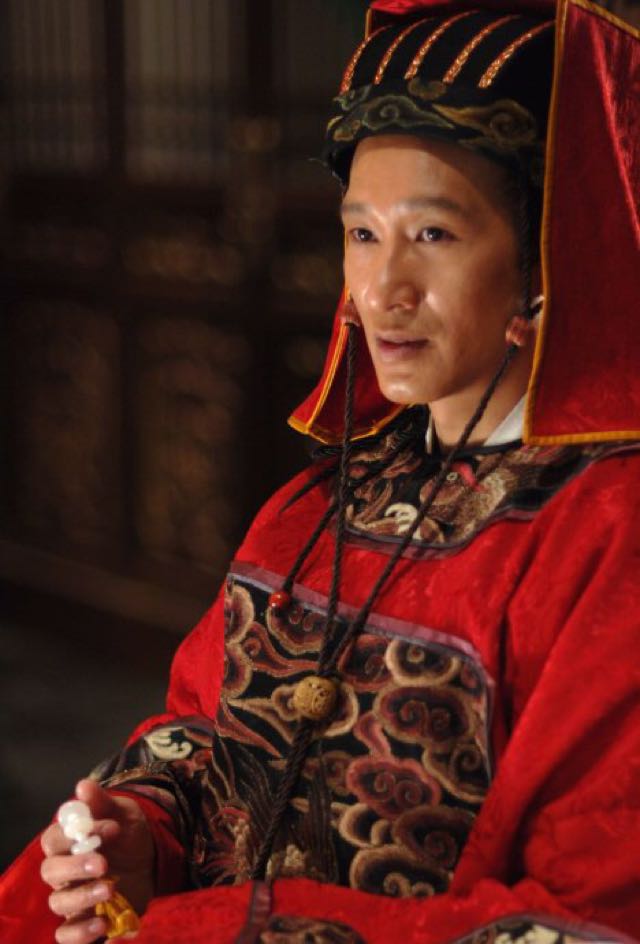 徐阶和严嵩哪个政治手段高明些?