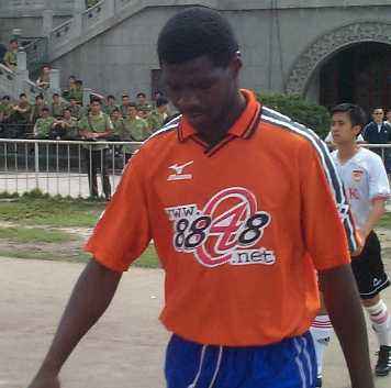 上海国际队终于回到中超了!泪崩!当年的中远球