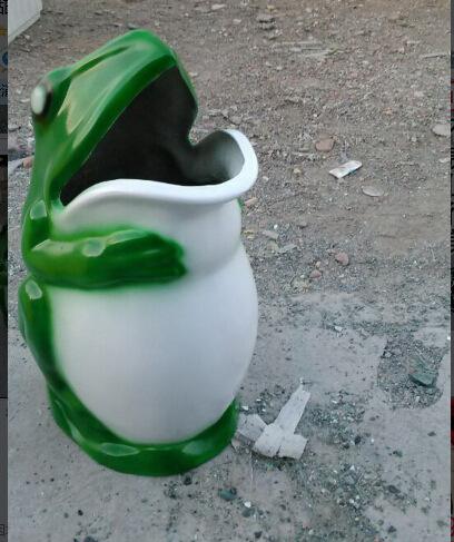 老想吐口痰进去的额!