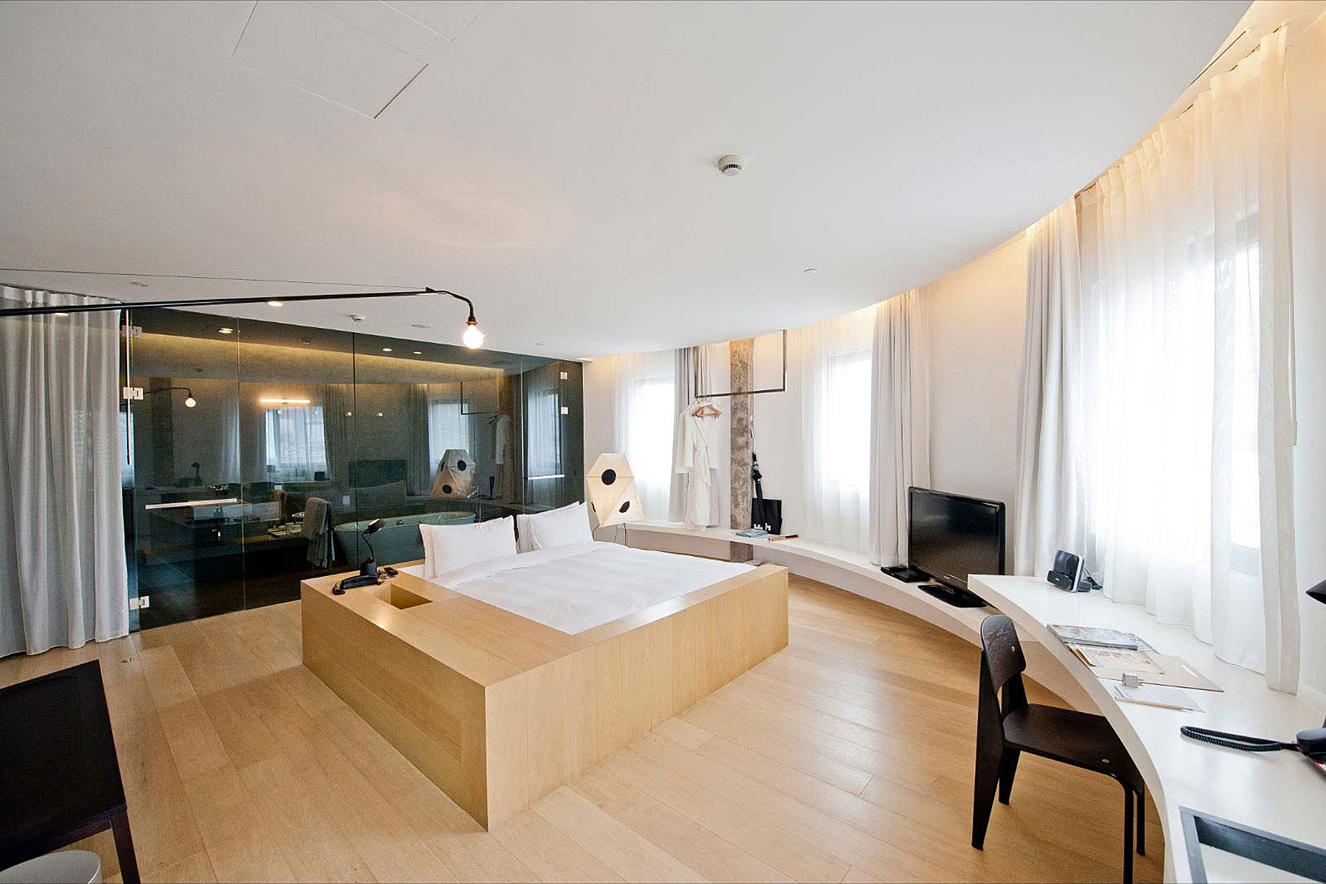 这个酒店好像蛮有性格的 谁住过