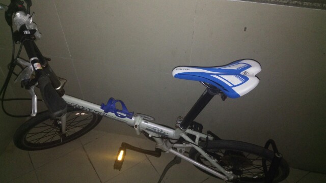 出售捷安特27寸大单飞高碳钢可汗自行车